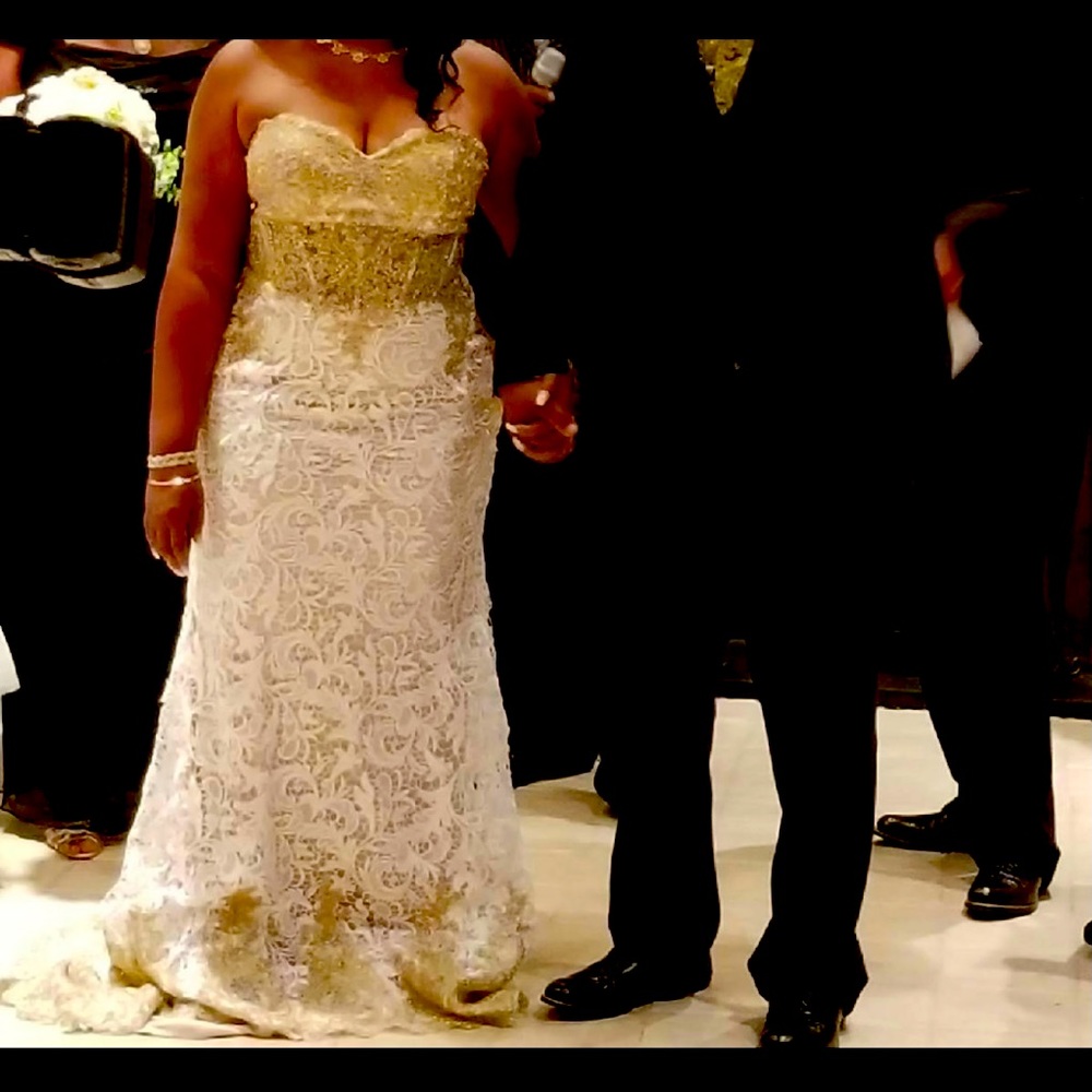 Royal Queen Collection 7458 Wedding Dress 🌹💍 - Picture 3 of 11